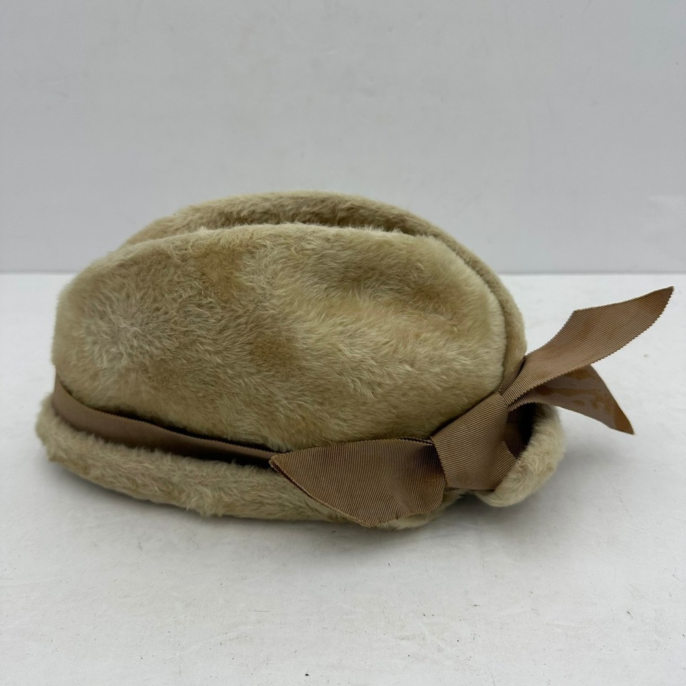 Vintage Hattie Carnegie Sakowitz Salon Tan Faux Fur Pillbox Hat with Bow